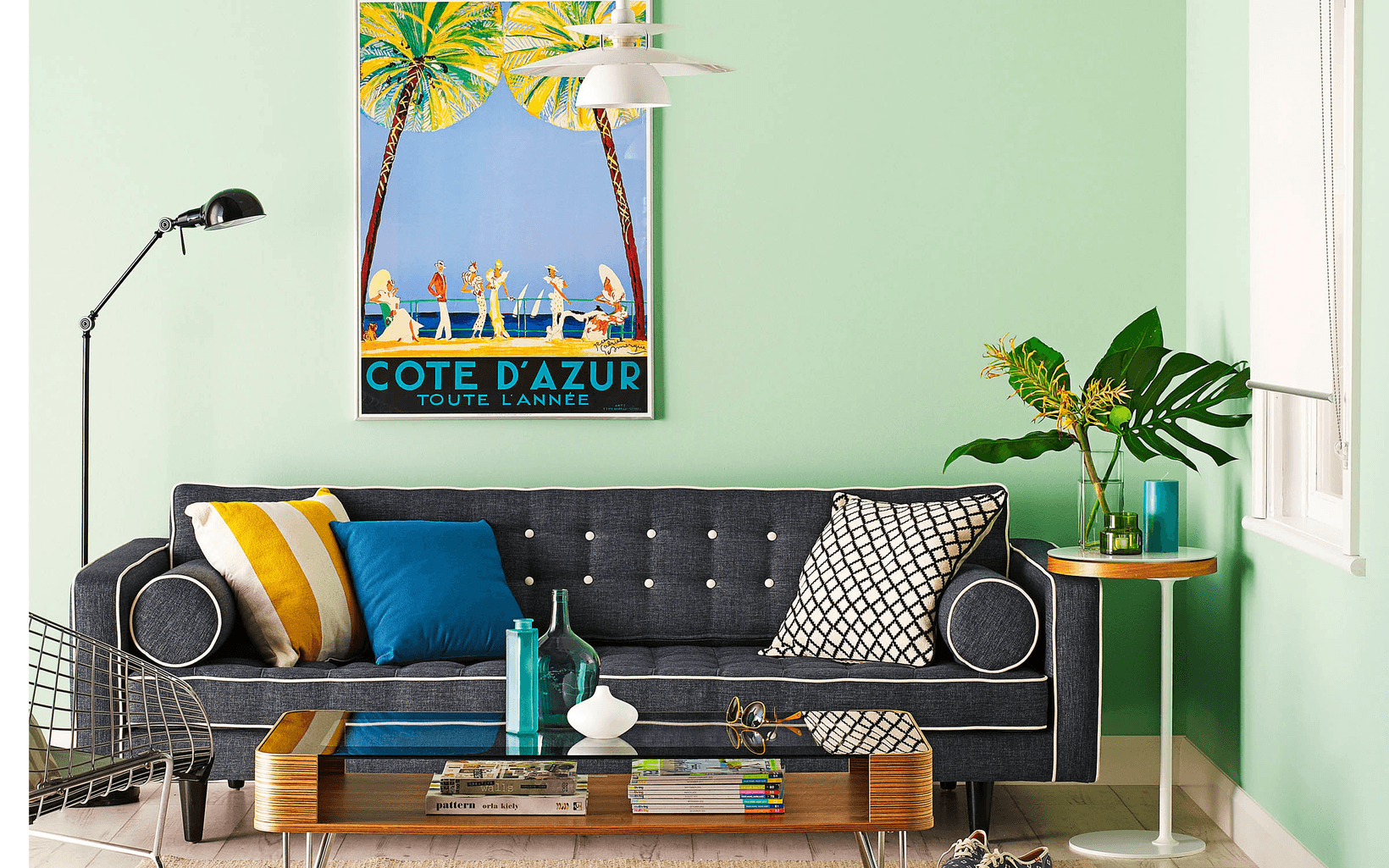 lounge room green wall