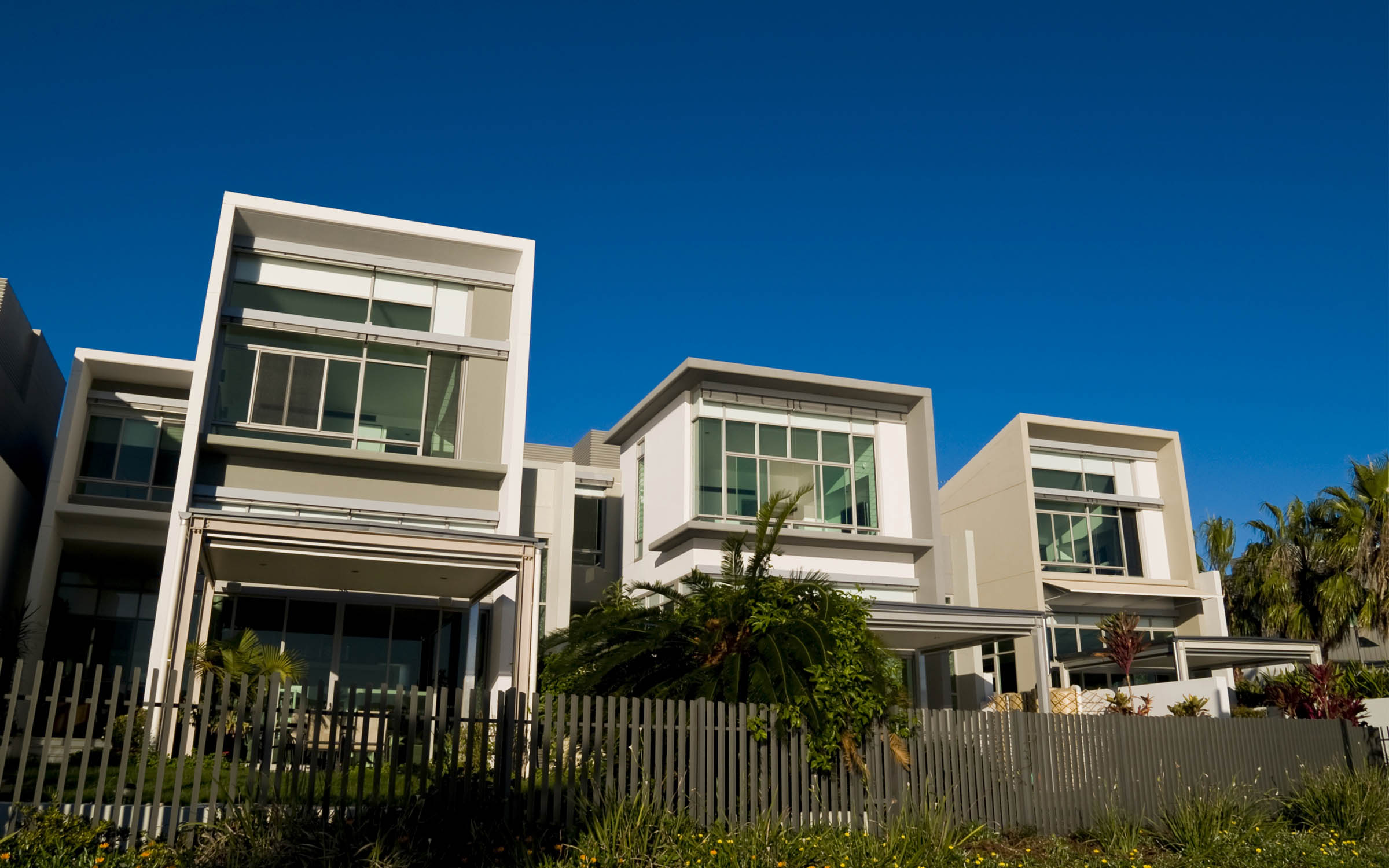 Class 1 and 10 building standalone single dwellings or townhouses, row houses or terraces potentially requiring fire safety.